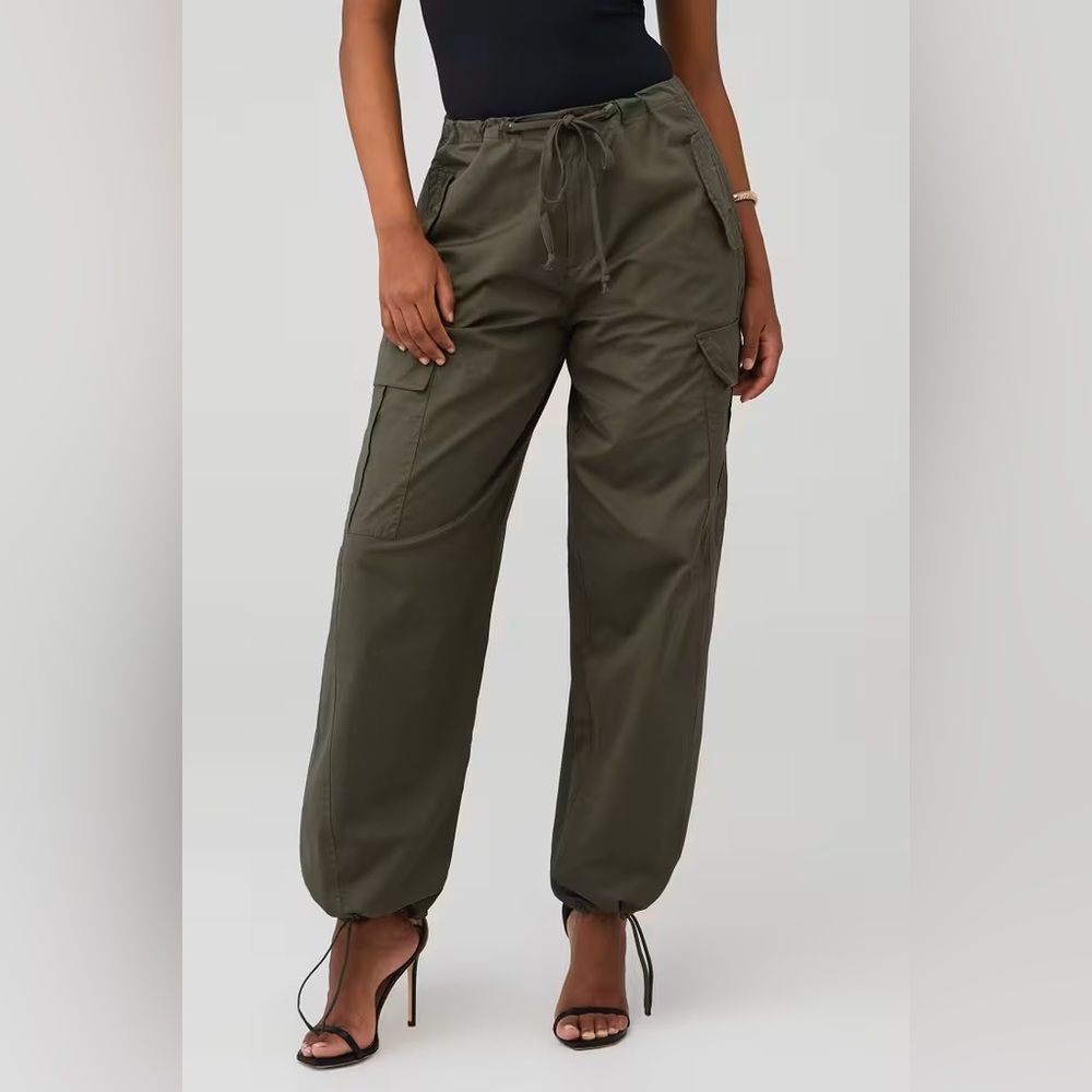 Nwt Good American PARACHUTE PANT Fatigue olive Green Pants - Picture 1 of 12
